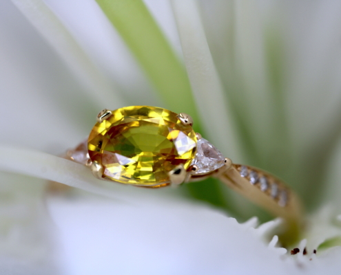 IMG_4757Bague en or rose 18k - Saphir jaune et diamants