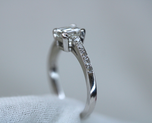 Solitaire en or blanc 18k - Diamants