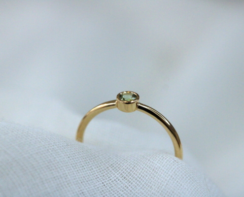 Bague en or jaune 18K & Tourmaline verte