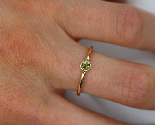 Bague en or jaune 18K & Tourmaline verte